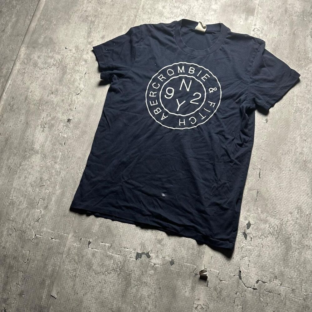Abercrombie-fitch Men's Black and Navy T-shirt